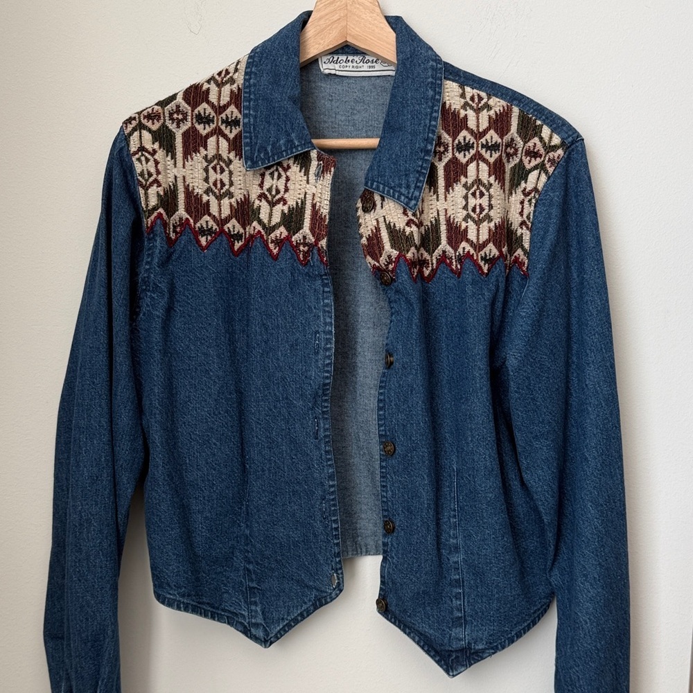 90’ Vintage Blue Denim Jacket with Patterned Accents - Picture 4 of 13
